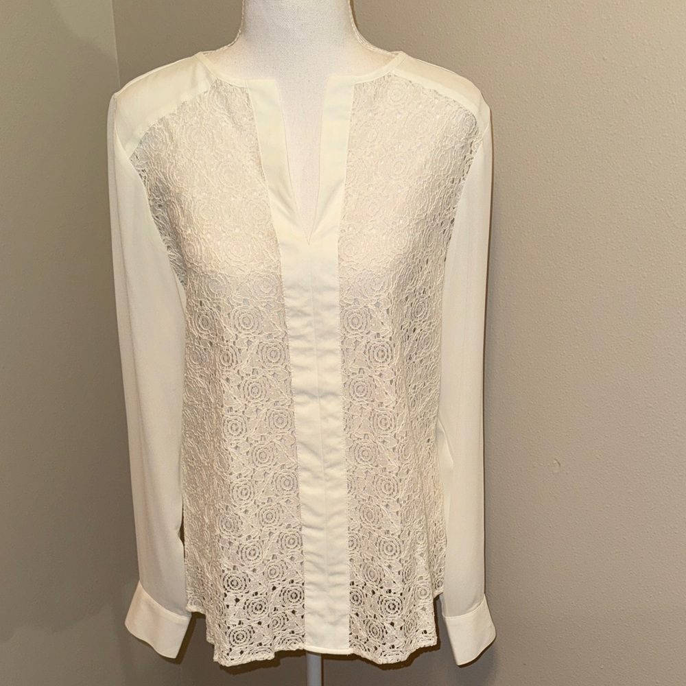 The Limited Ivory Lace Front Blouse Gold Cuff Buttons New with Tags - Medium